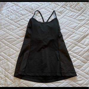 NWT UNDER ARMOUR Fitted Racer Tank Black L